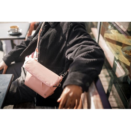 Сумка через плече Pacsafe Citysafe CX Convertible Crossbody 5 л рожева антизлодій 6 ступенів захисту - 20405340 Сумка через плече Pacsafe Citysafe CX Convertible Crossbody 5 л рожева антизлодій 6 ступенів захисту - 20405340