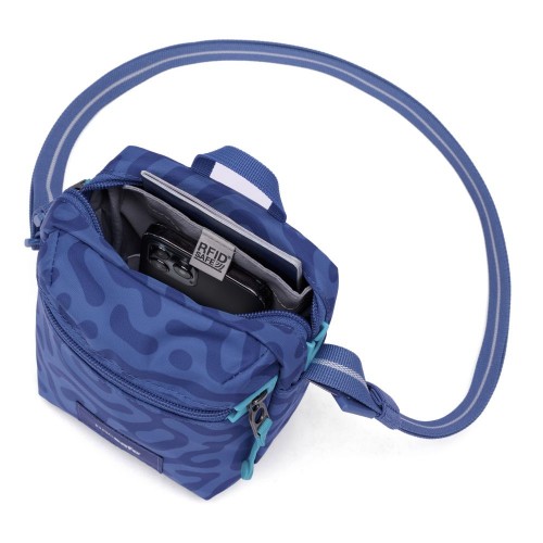 Сумка через плече Pacsafe GO Micro Crossbody 1.5 л небесно-блакитна антизлодій 4 ступені захисту - 35130827